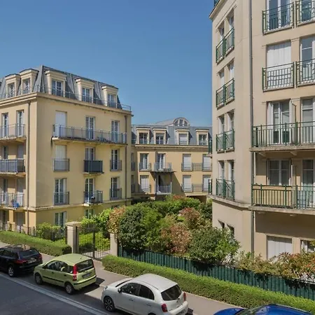 Lovely Close To A Big Shopping Mall Serris